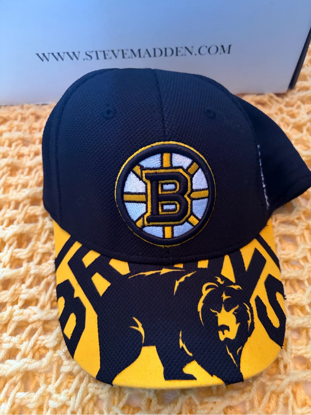 Boston Bruins Black & Gold Fitted Cap with Bear Visor